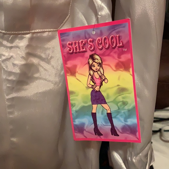 White Blouse - Picture 4 of 6